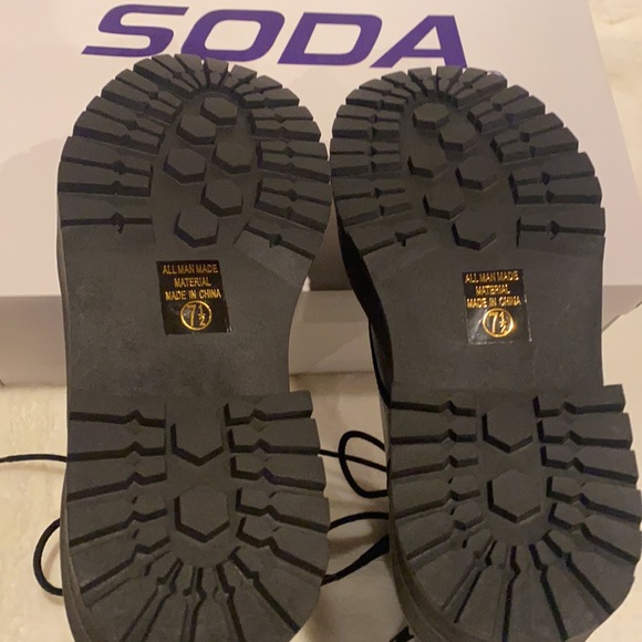 BRAND NEW BLACK COMBAT BOOTS - Picture 4 of 5